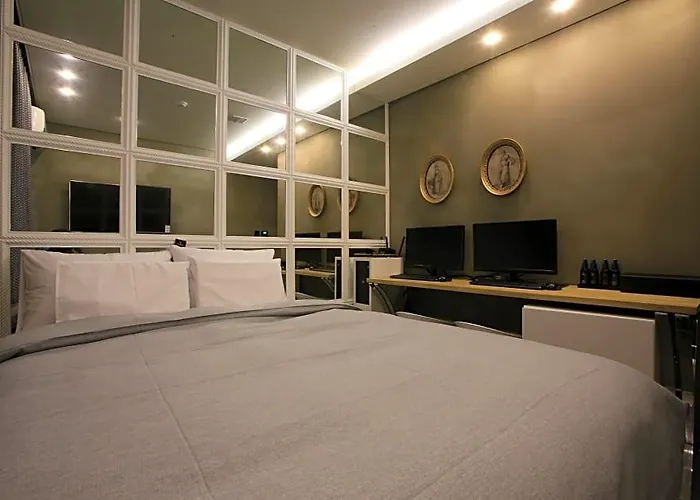 Hotel Lavieen 3*