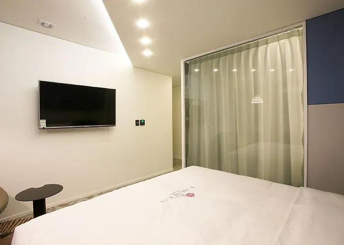 Lavieen Hotel 3*